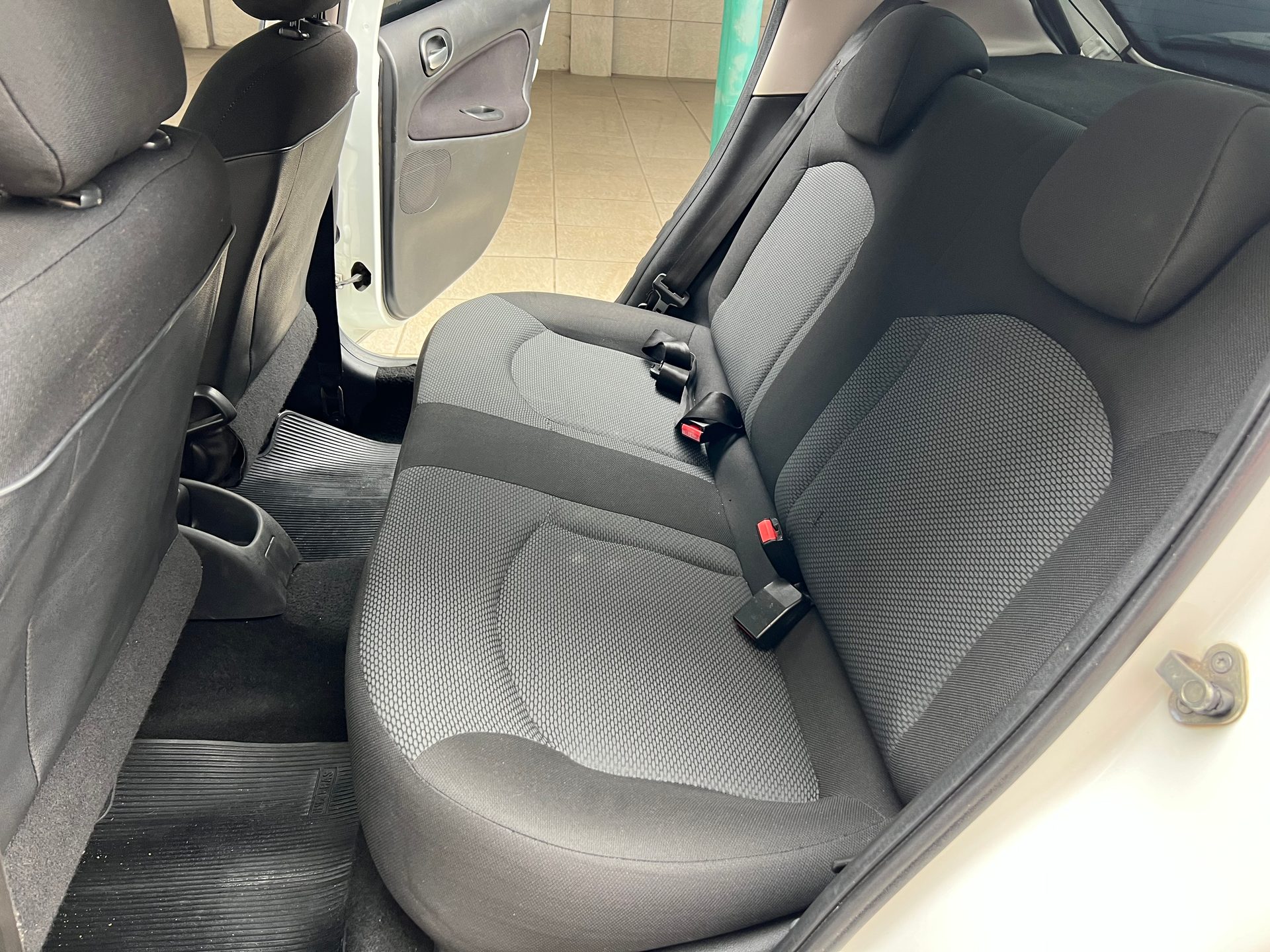 PEUGEOT 207 XR SPORT 1.4 FLEX 8V 5P
