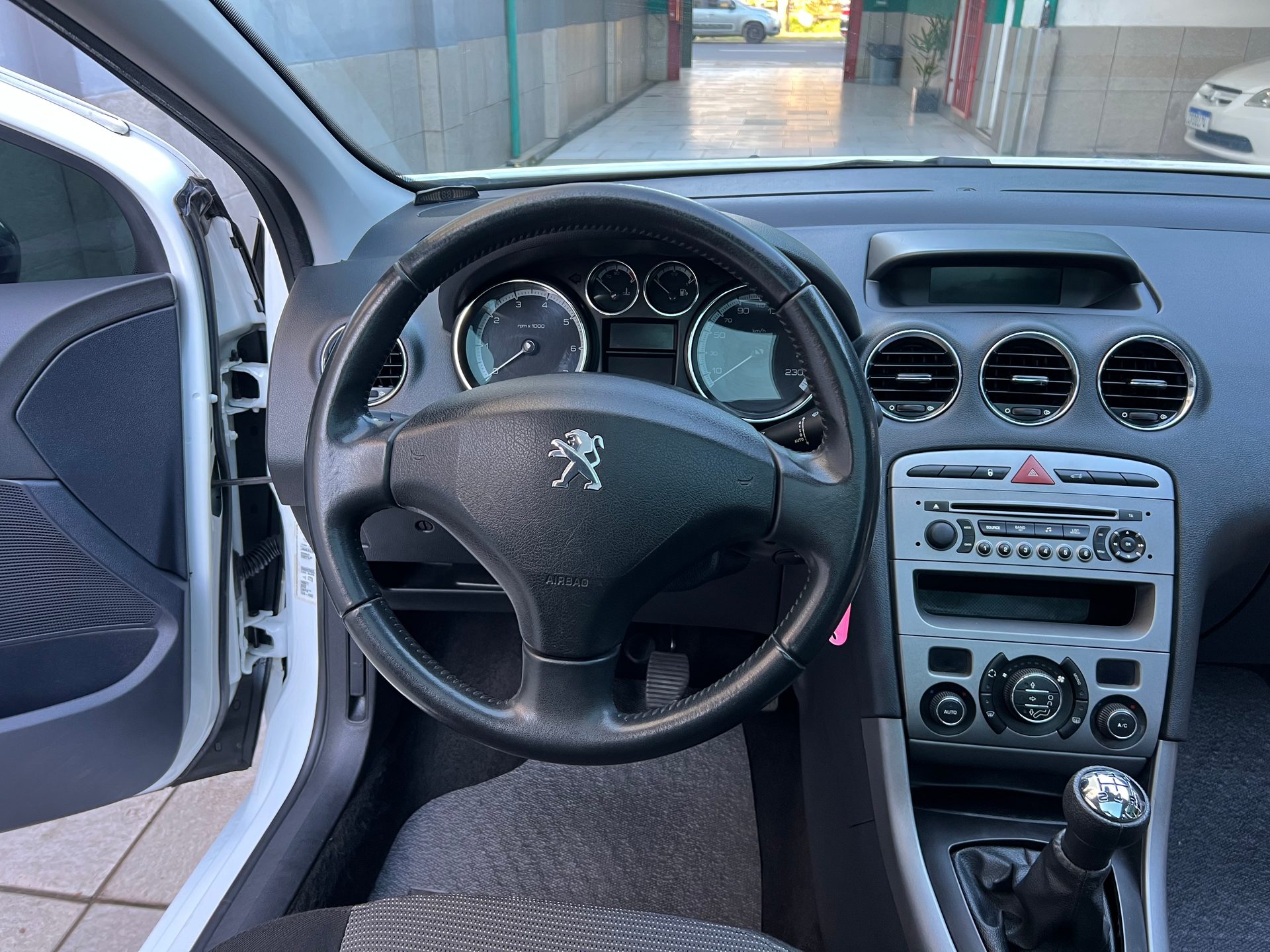 PEUGEOT 308 ACTIVE 1.6 FLEX 16V 5P MEC.