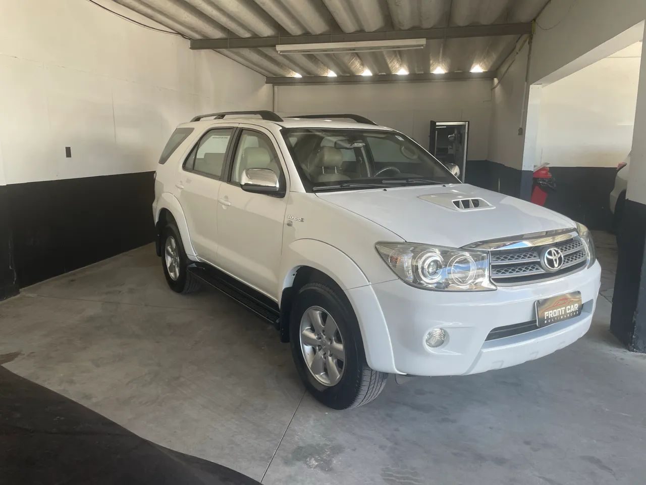 TOYOTA HILUX SW4 SRV D4-D 4X4 3.0 TDI DIES. AUT