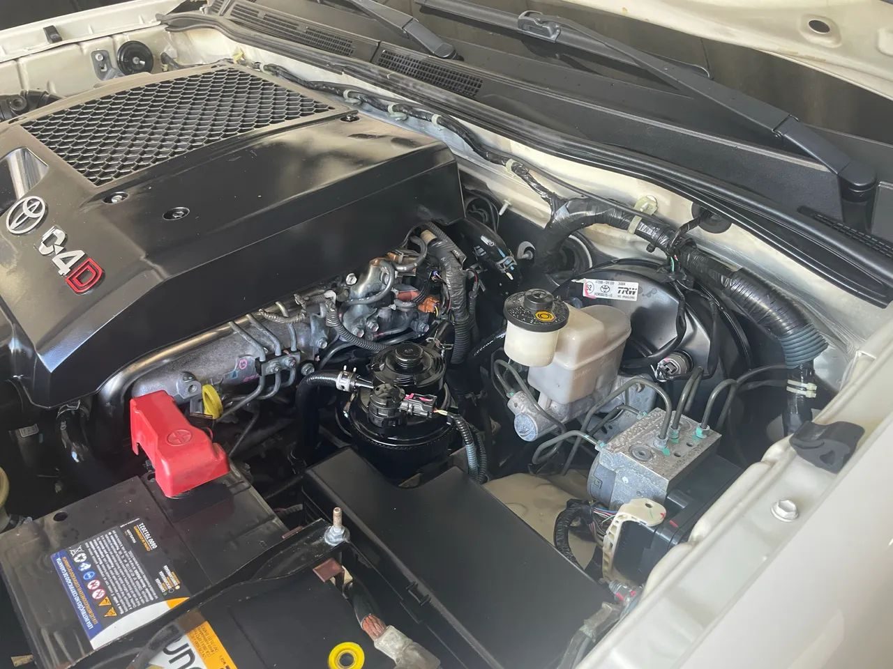 TOYOTA HILUX SW4 SRV D4-D 4X4 3.0 TDI DIES. AUT