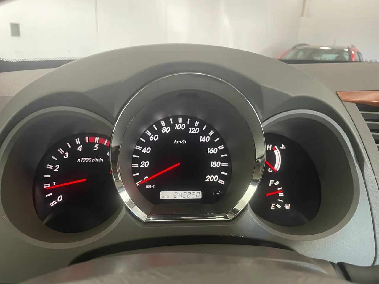 TOYOTA HILUX SW4 SRV D4-D 4X4 3.0 TDI DIES. AUT