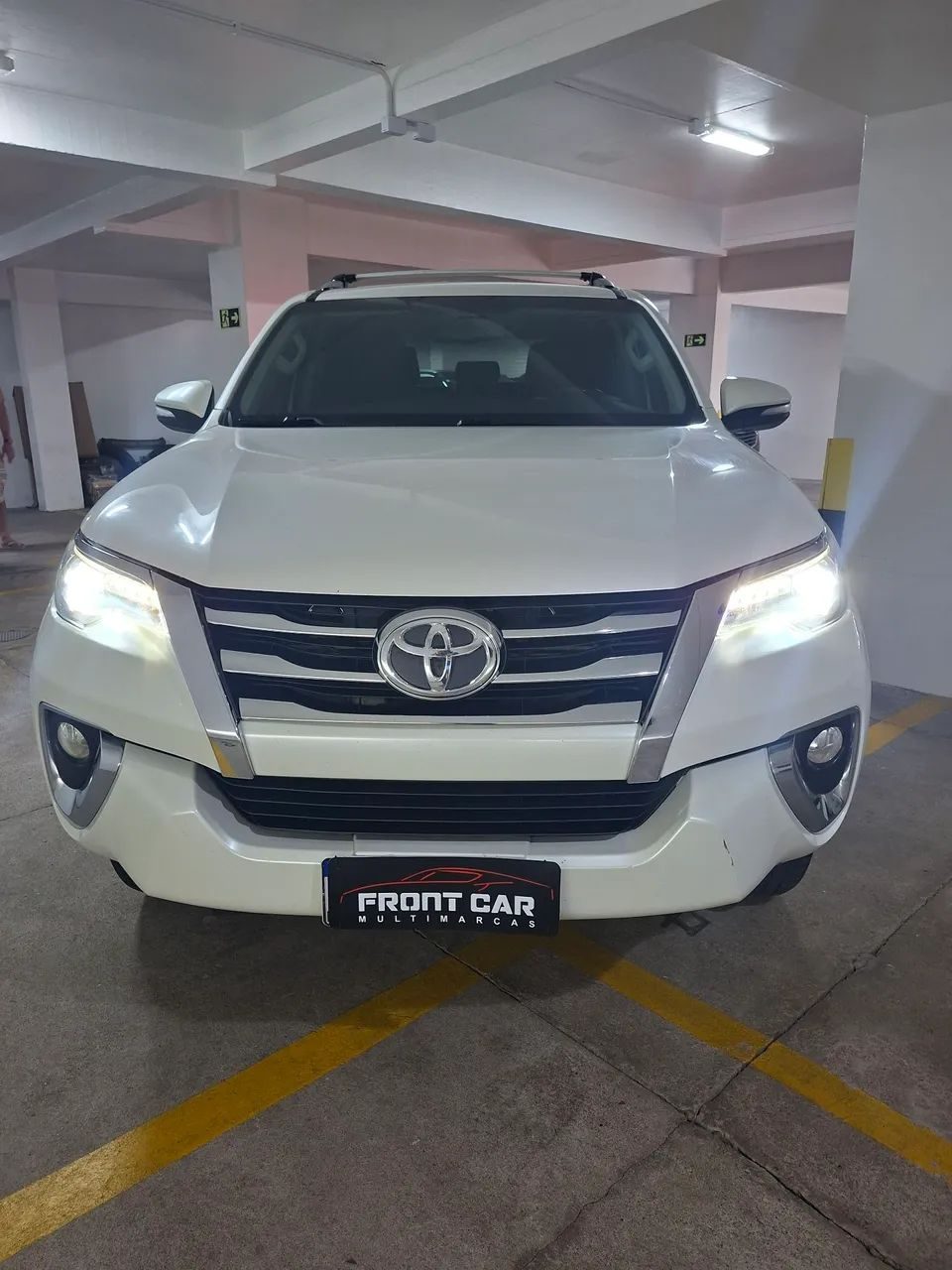 TOYOTA HILUX SW4 SRX 4X4 2.8 TDI 16V DIES. AUT.