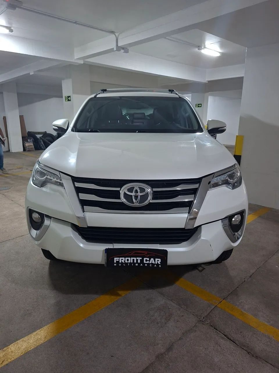 TOYOTA HILUX SW4 SRX 4X4 2.8 TDI 16V DIES. AUT.