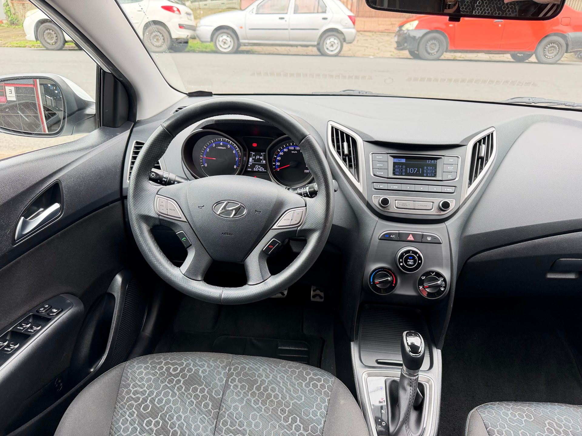 HYUNDAI HB20X PREMIUM 1.6 FLEX 16V AUT.