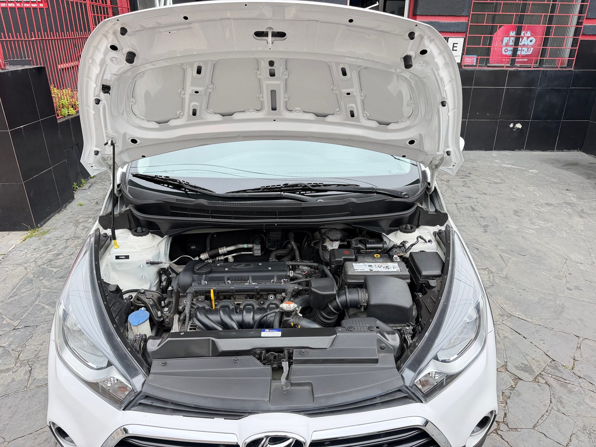 HYUNDAI HB20X PREMIUM 1.6 FLEX 16V AUT.