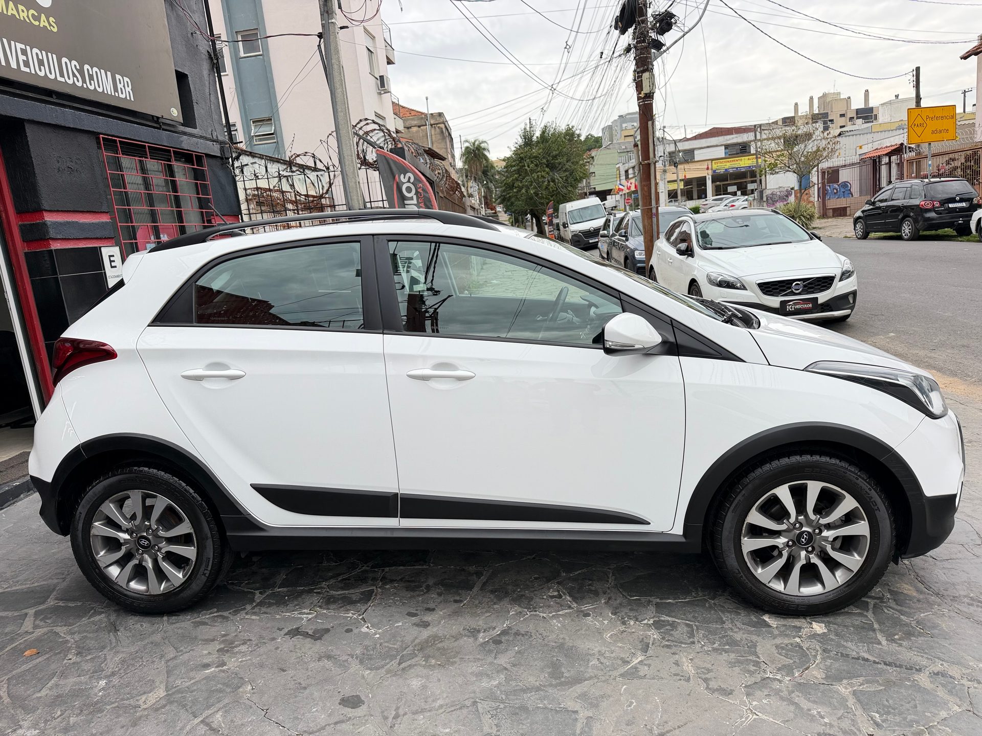 HYUNDAI HB20X PREMIUM 1.6 FLEX 16V AUT.
