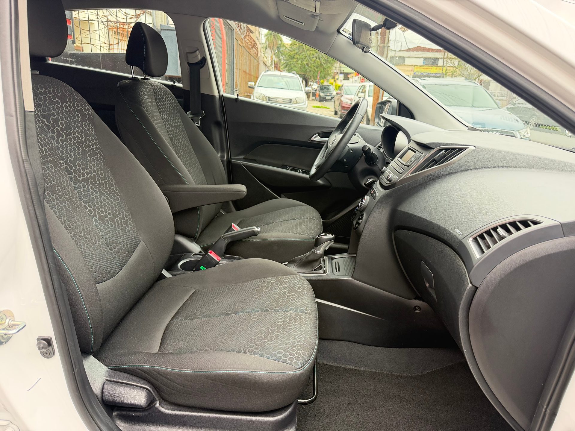 HYUNDAI HB20X PREMIUM 1.6 FLEX 16V AUT.