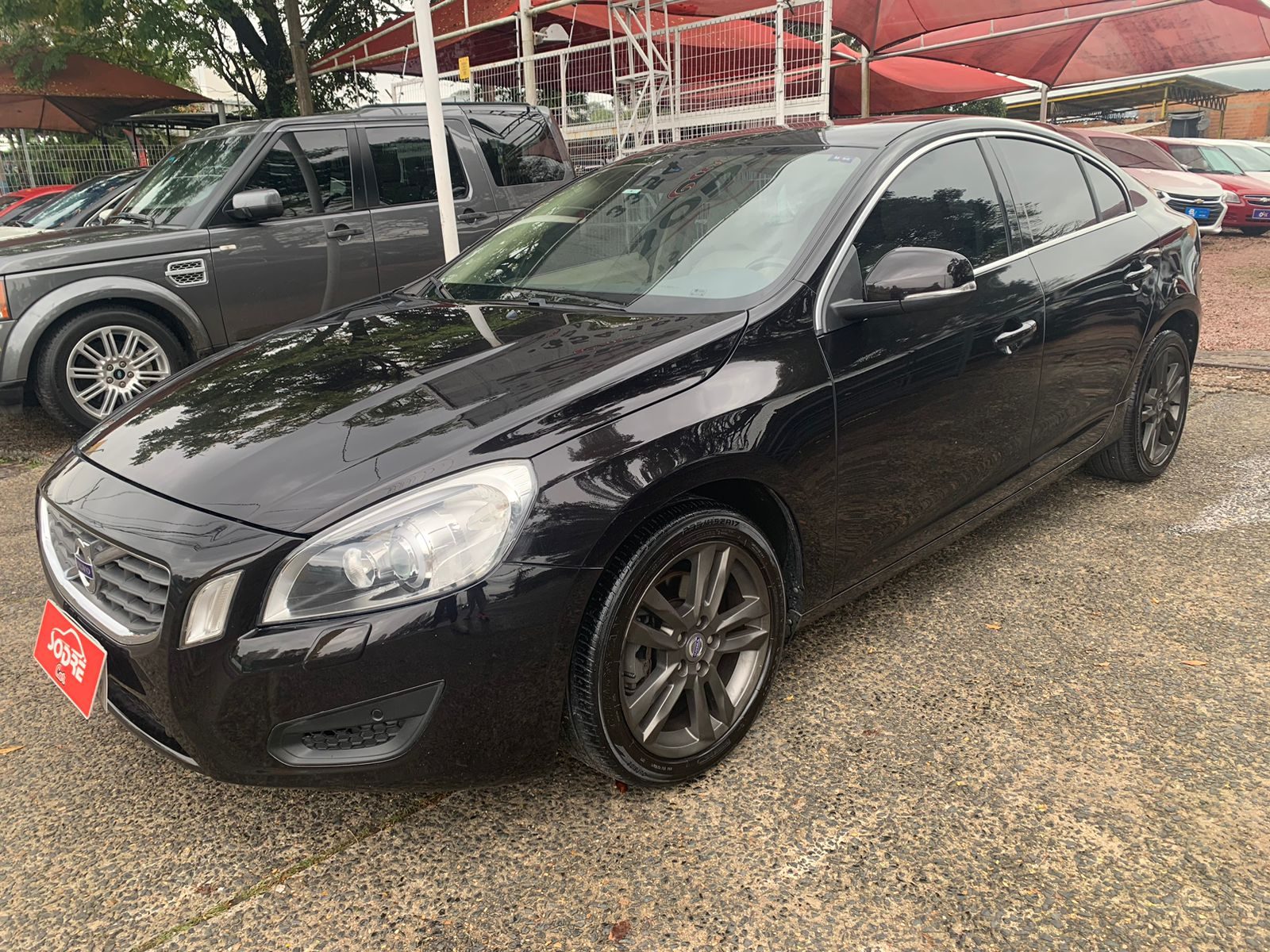 VOLVO S60 T-5 2.0 240CV 4P