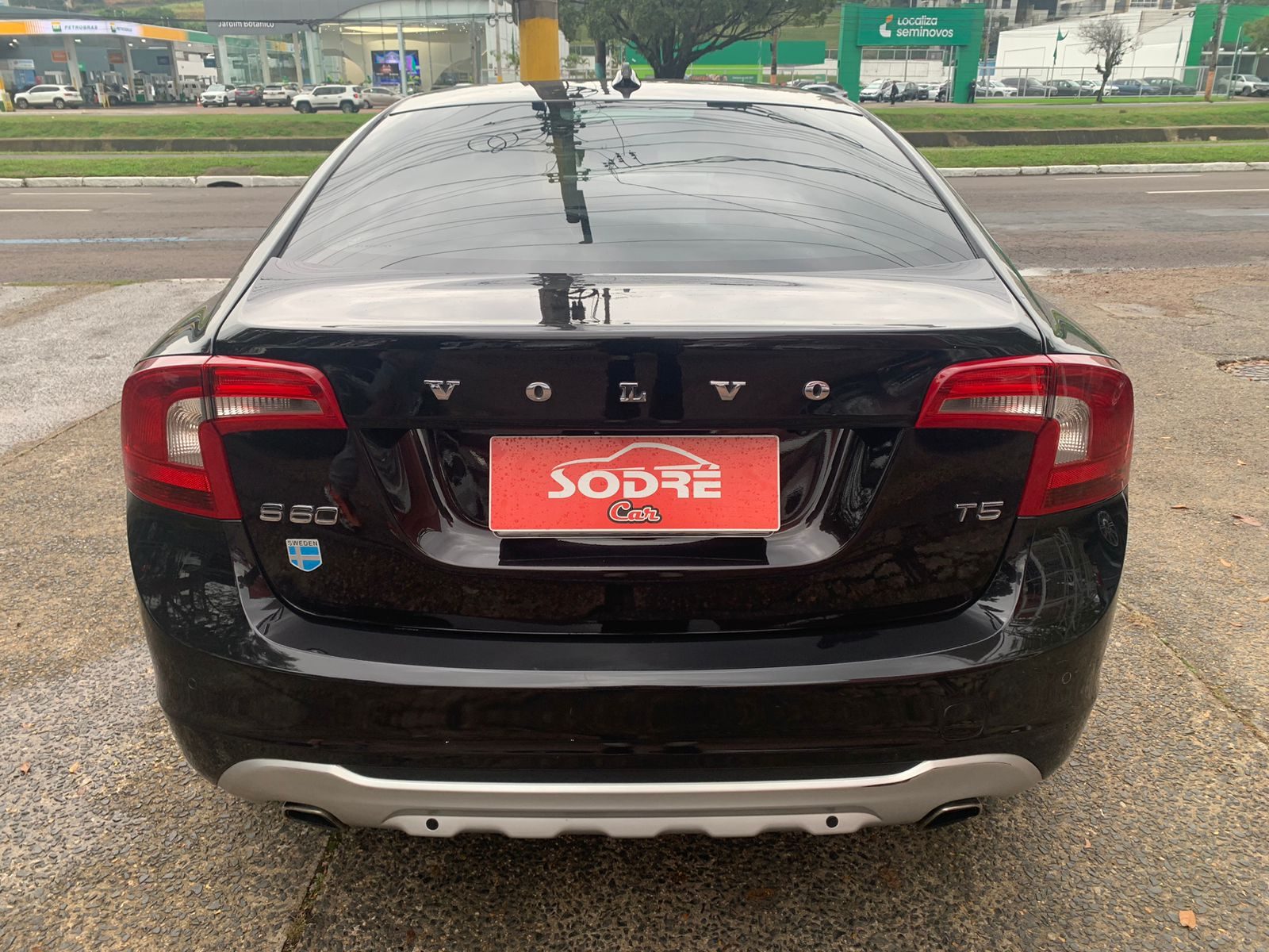 VOLVO S60 T-5 2.0 240CV 4P