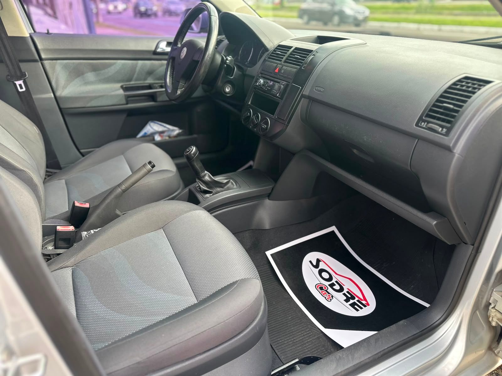 VW - VOLKSWAGEN POLO SED. COMFORT. 1.6 MI TOT. FLEX 8V