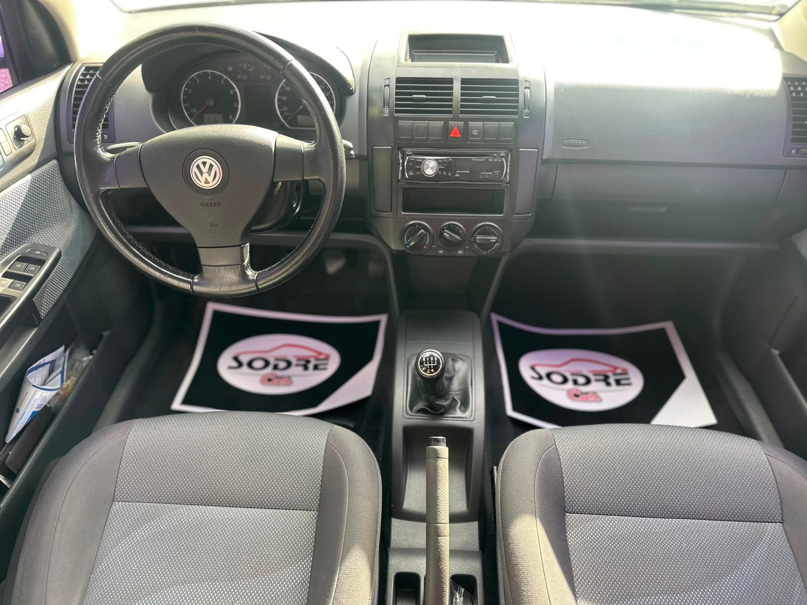 VW - VOLKSWAGEN POLO SED. COMFORT. 1.6 MI TOT. FLEX 8V