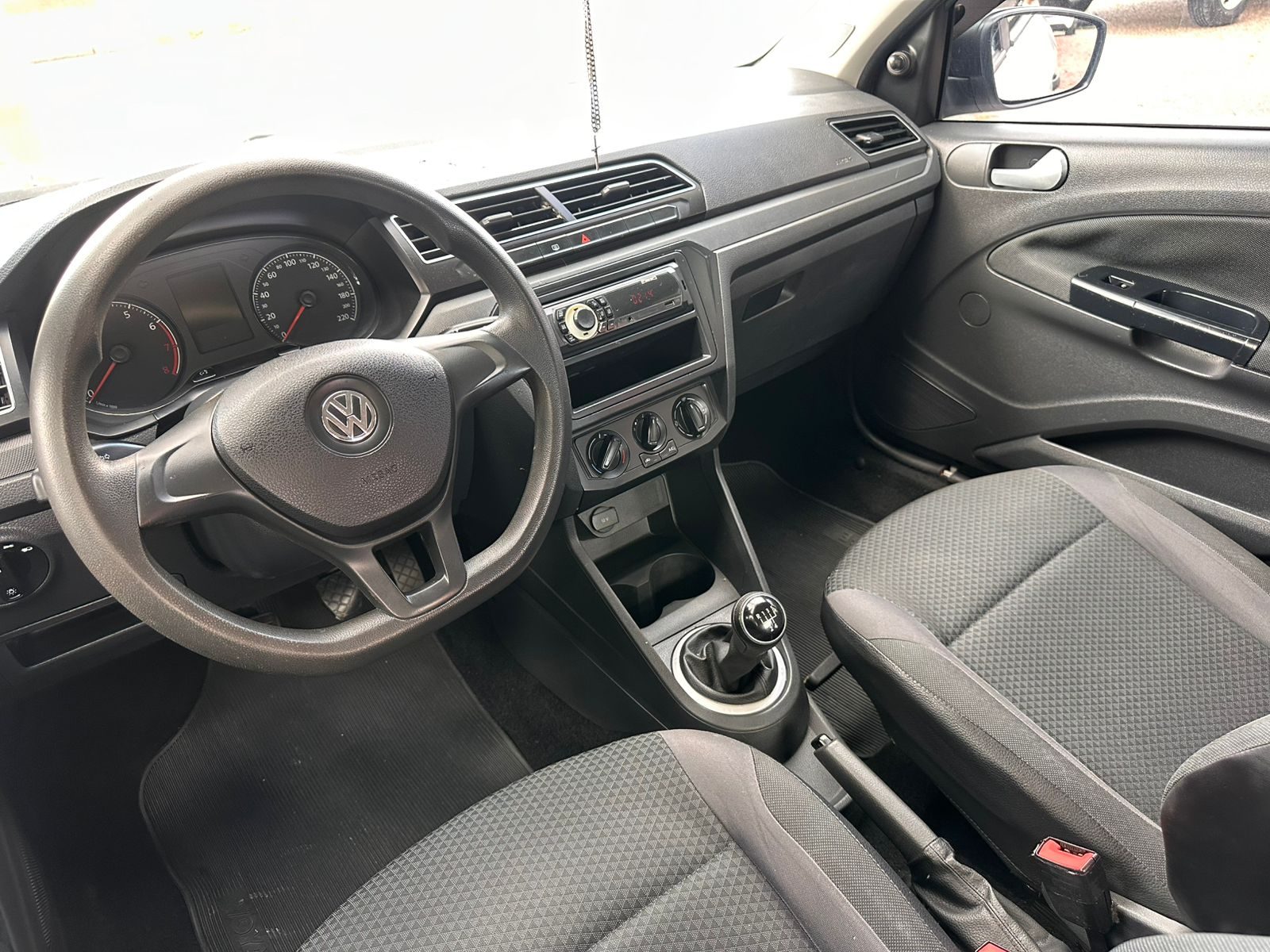 VW - VOLKSWAGEN VOYAGE  TRENDLINE 1.0 T.FLEX 8V 4P