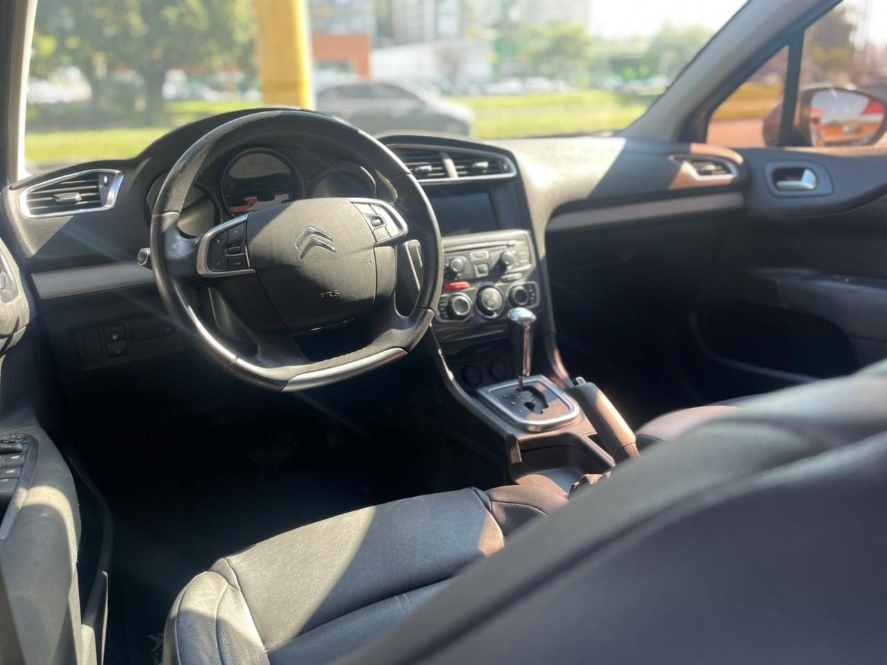 CITROËN C4 LOUNGE TENDANCE 1.6 TURBO 4P AUT
