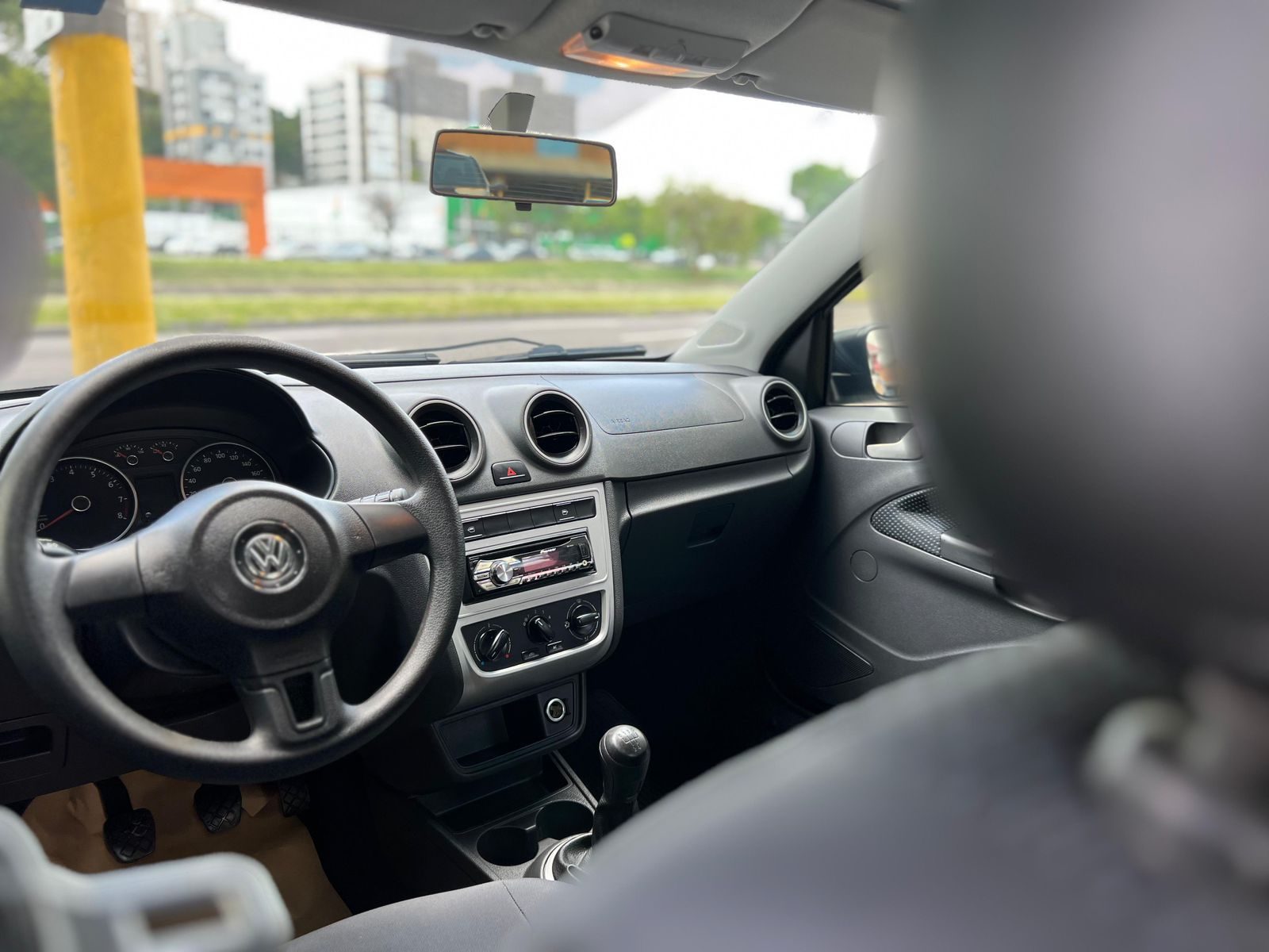 VW - VOLKSWAGEN VOYAGE TRENDLINE 1.0 T.FLEX 8V 4P