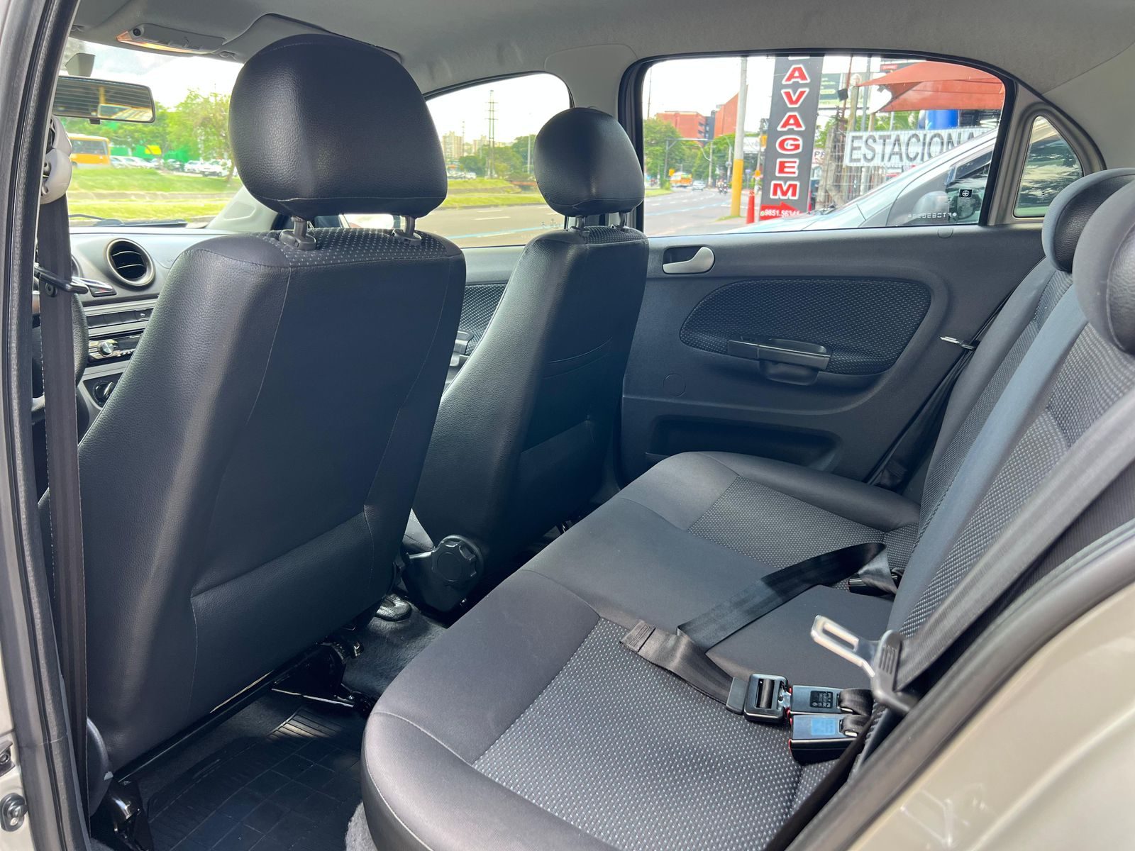 VW - VOLKSWAGEN VOYAGE  TRENDLINE 1.0 T.FLEX 8V 4P